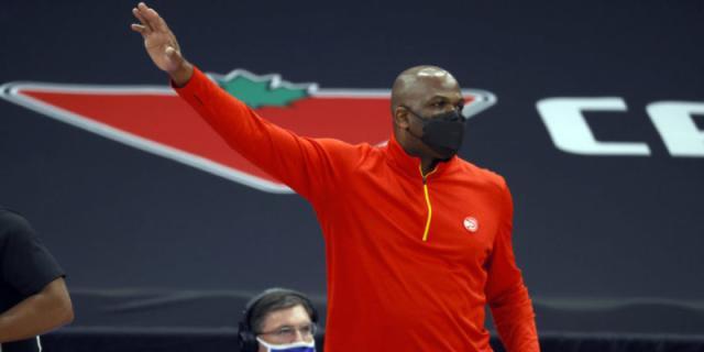 华体会app注册-老鹰开启漫长休赛期 转正麦克米兰是第一要务